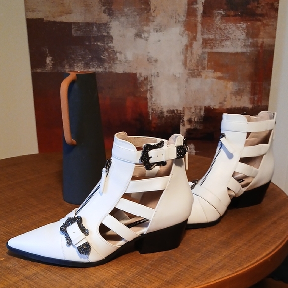 Nine West White Heeled Boots with Buckle Accents - Picture 4 of 5